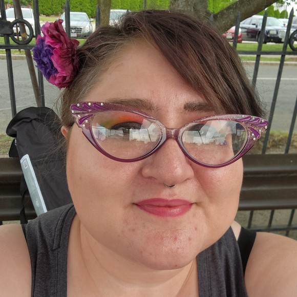 Meet your Posher, Posh - Picture 1 of 1